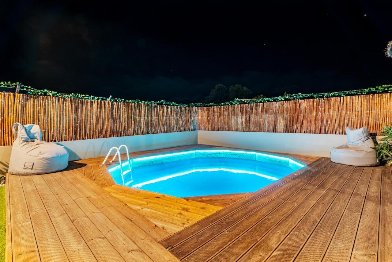 Cozy House With Pool Near Beach Gazi Экстерьер фото